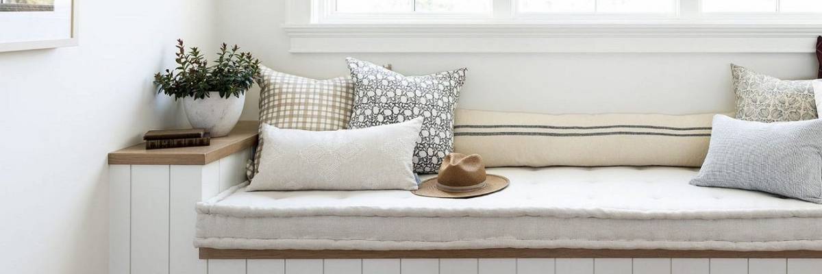 different sizes and shapes of bolster pillows