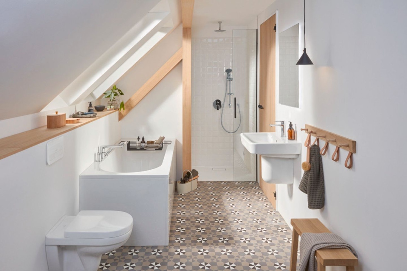 Badezimmer mit Dachschräge – Planung und Gestaltung - [SCHÖNER WOHNEN]