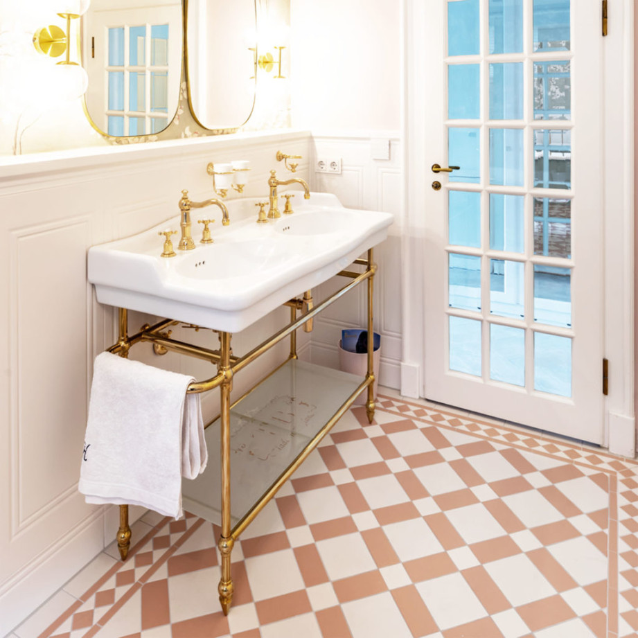 Englisches Badezimmer – TRADITIONAL BATHROOMS Englisches Badezimmer – TRADITIONAL BATHROOMS