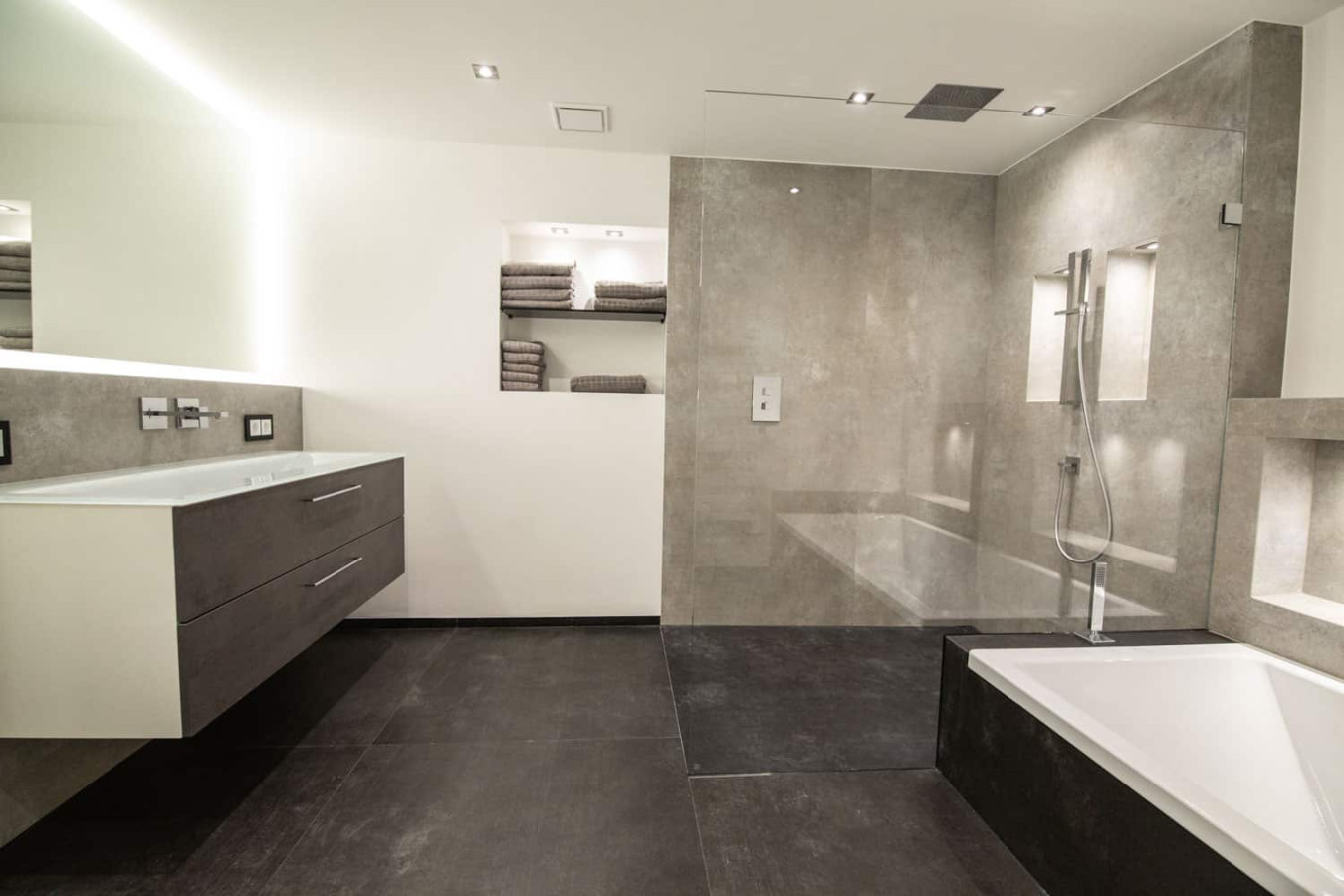 Luxus Badezimmer - FLIESEN DESIGN Fliesenleger und Handel Luxus Badezimmer - FLIESEN DESIGN Fliesenleger und Handel